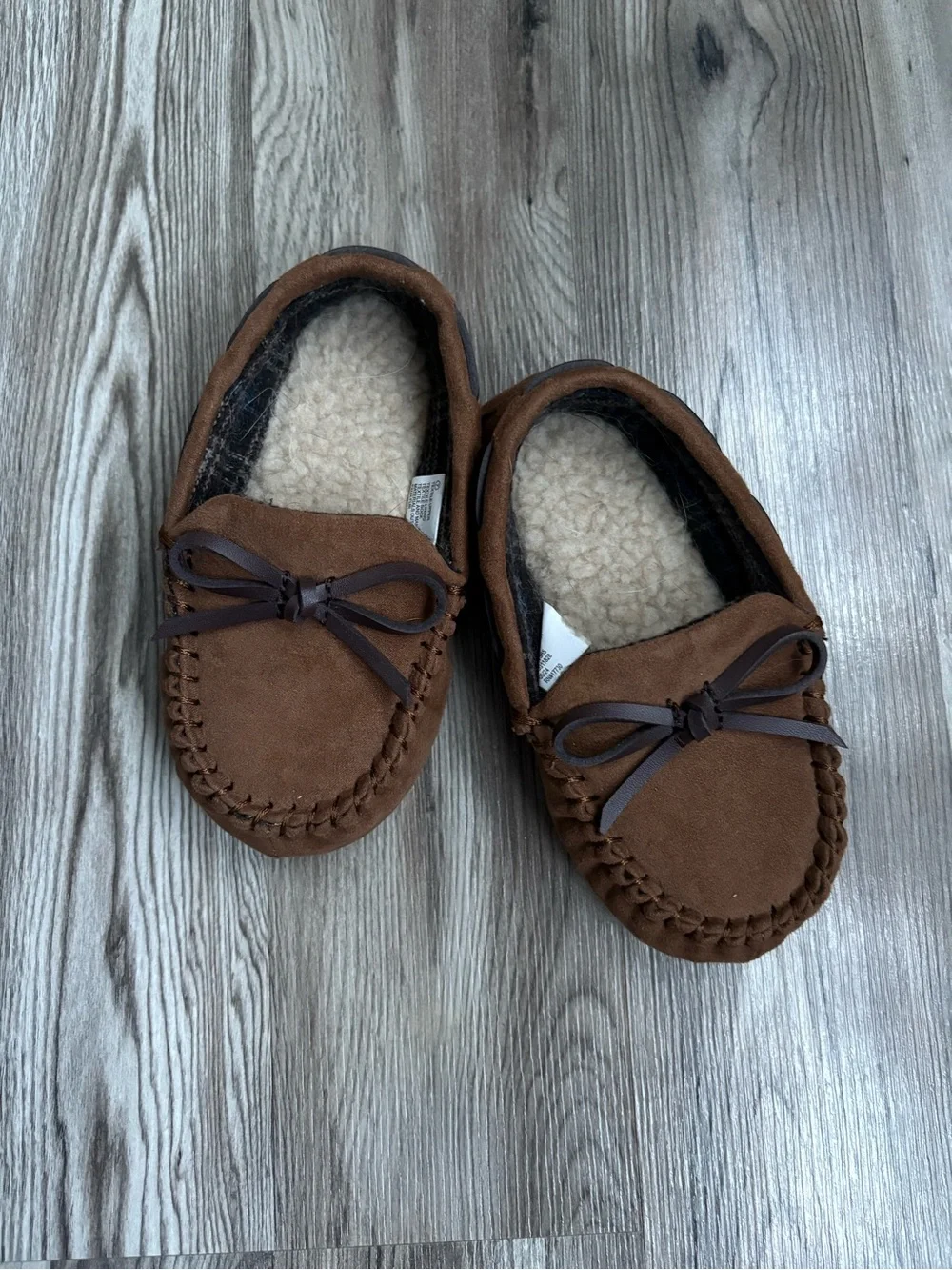 NWOT Cat & Jack toddler Brown Suede Moccasin Slippers